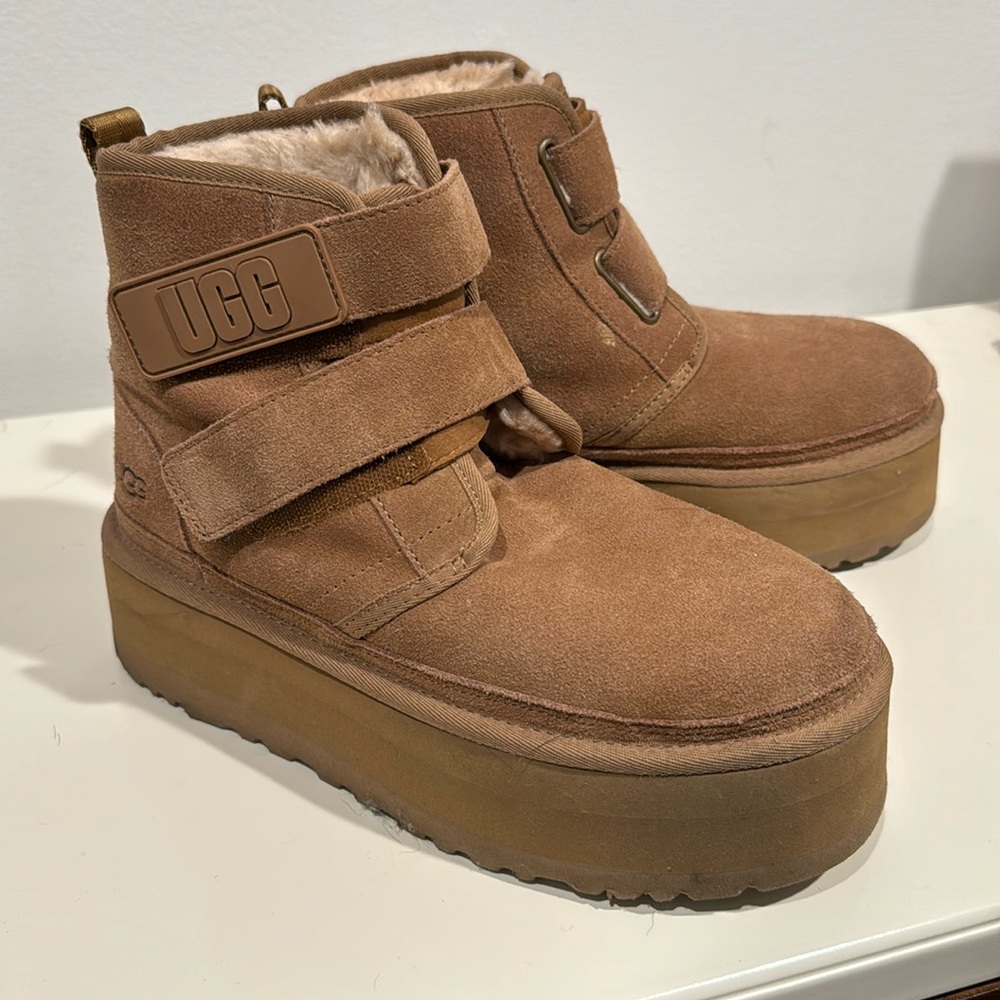 UGG Neumel Strap Platform Boot size 8